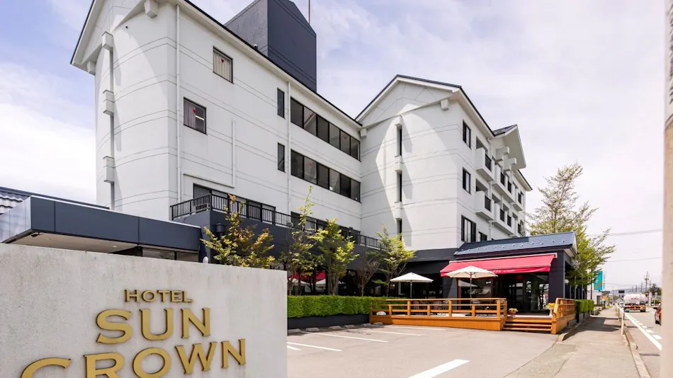 Hotel Sun Crown Ooaso