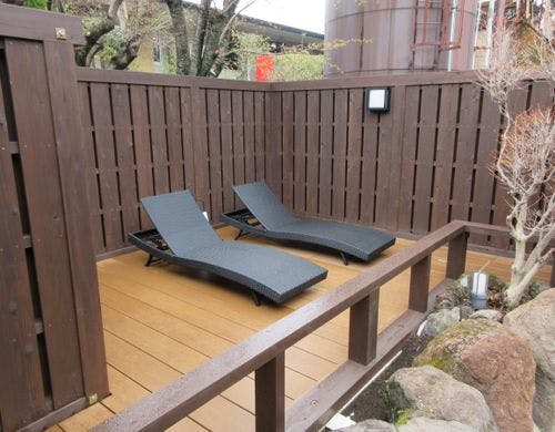 露天風呂でチルを堪能！