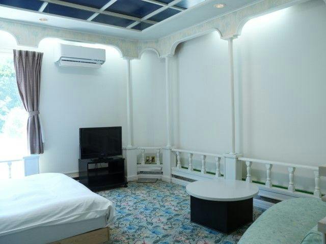 Pet-Friendly Farm Garden Hotel