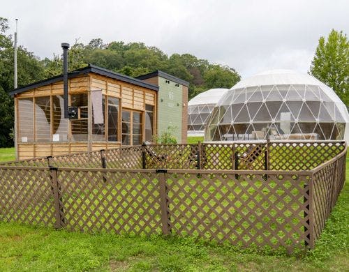 湖畔ドッグドーム外観（昼）