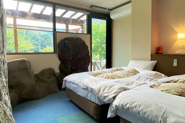 ห้องพักเตียงคู่พร้อมวิวโขดหิน