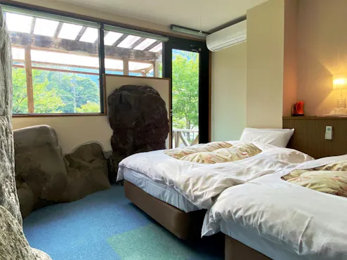 ห้องพักเตียงคู่พร้อมวิวโขดหิน