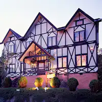 โรงแรมขนาดเล็กที่ตั้งอยู่ในอิซุโคเก็น
