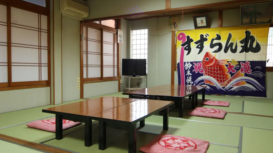 Himakajima Accommodation & Fishing Boat Suzuran