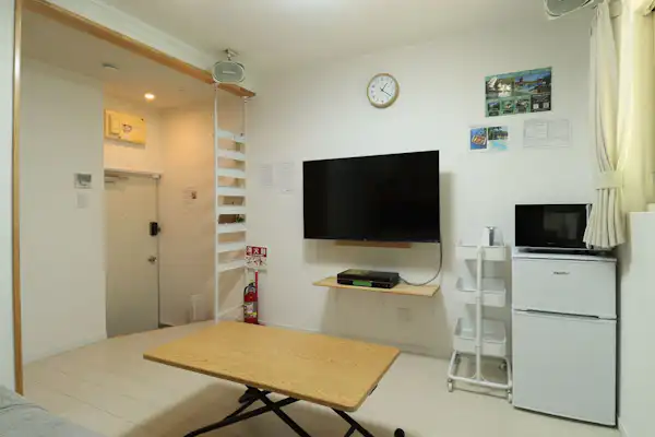 อาคารหมายเลข 10 / เพลิดเพลินกับทีวีด้วยลำโพงเฉพาะ