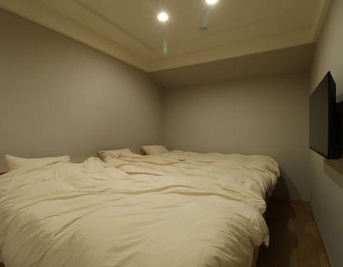 【4号棟】人気の広々としたベッドルーム