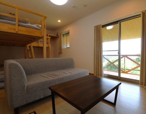 【7号棟】ソファやデッキでのんびり…