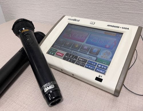 【フリールーム】カラオケは最新機種♪