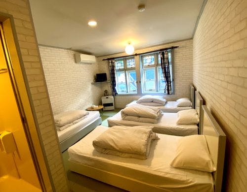 和洋室（3名～4名/バストイレ付）