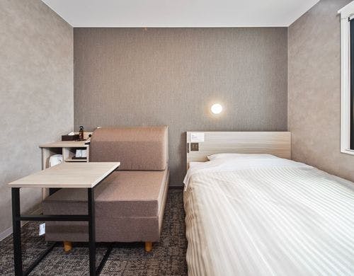 【禁煙】ソファ付きダブルルーム