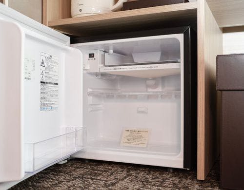 【客室備品】静音冷蔵庫