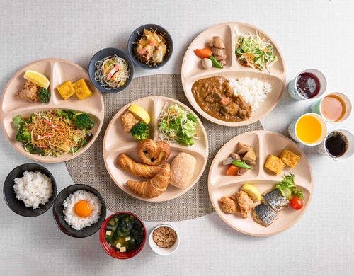 無料の健康朝食ビュッフェ