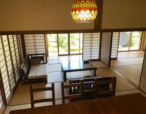 【客室】かわいい明りがポイント