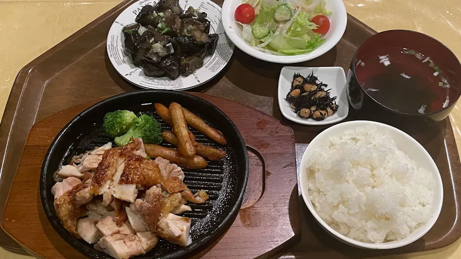 Hotel Shirakabako Sakaeen