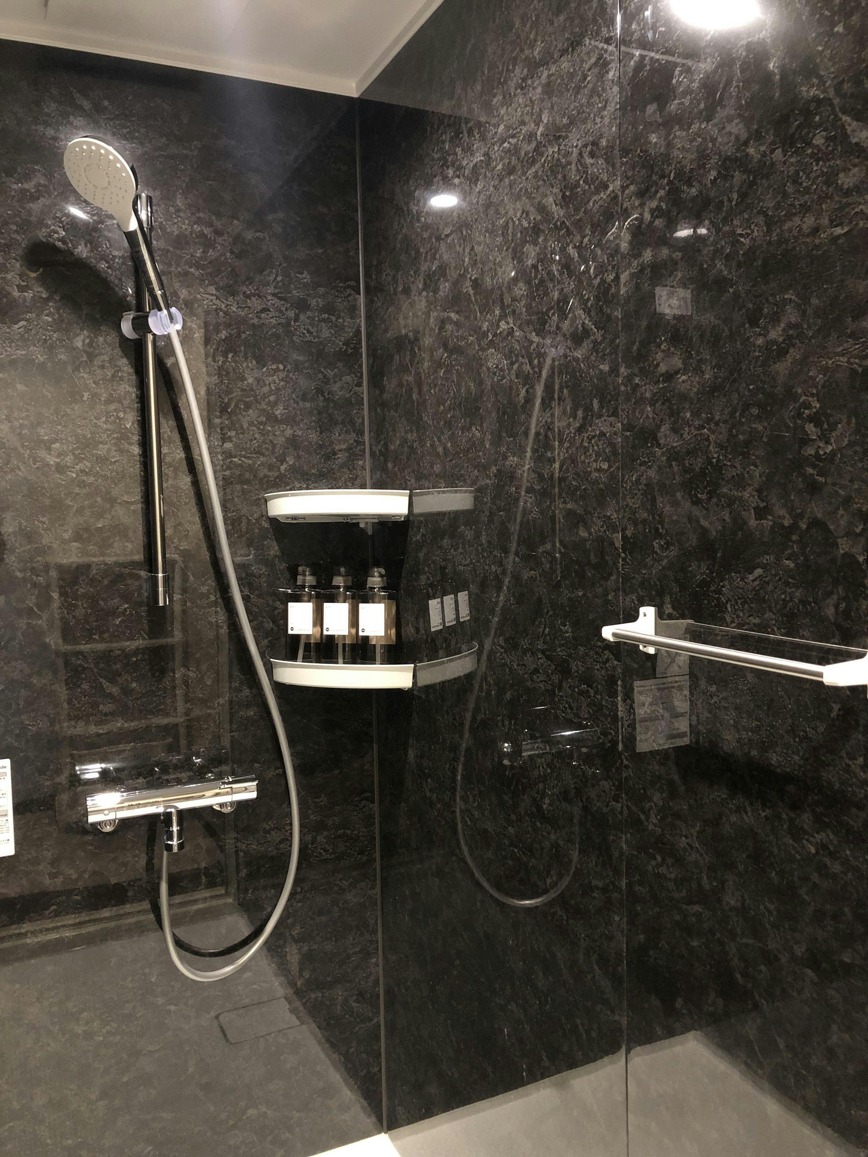 ห้องอาบน้ำฝักบัว