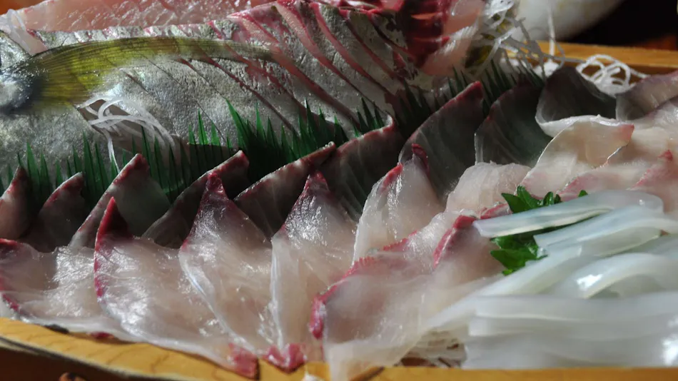 Fisherman's Accommodation Takena: Proudly Serving Fresh Live Fish