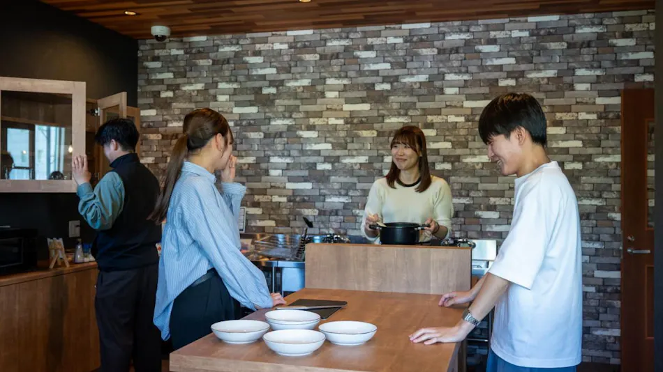 Yui Local Zao
