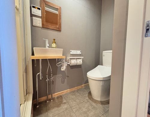 シャワー付きトイレです。