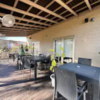 ที่นั่งบนระเบียง