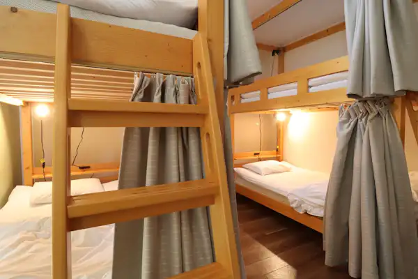 เตียงสองชั้นเหมือนฐานลับ น่าตื่นเต้น