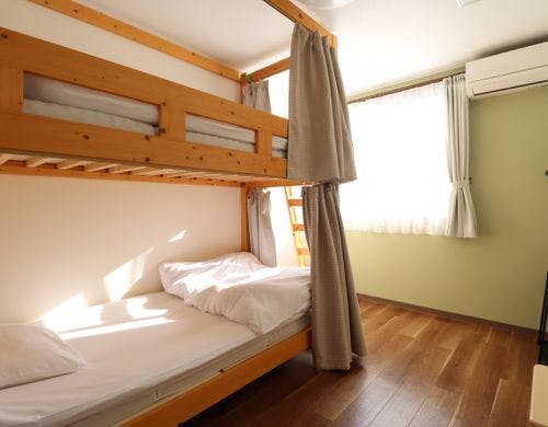 バス・トイレ無。<BR>ベッドは2段ベッドです