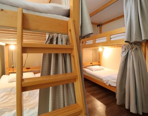 ２段ベッドが秘密基地みたいでわくわく