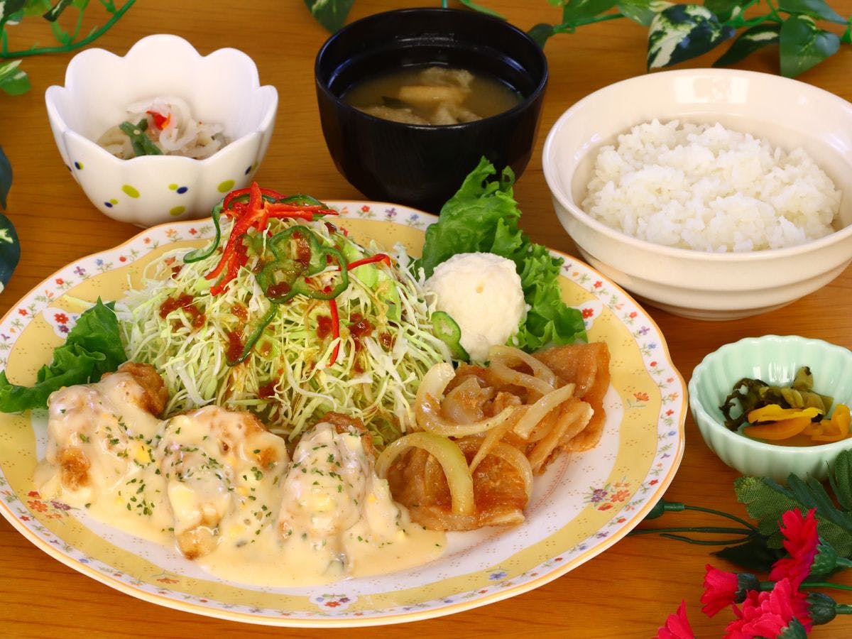 SWELL Guesthouse & Cafe