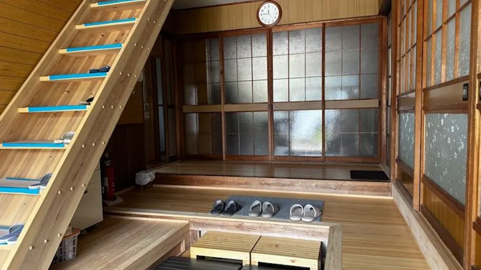 Hanamidori -HANAMIDORI- Iwaya no Yado, Gifu Gero Onsen, Gujo Hida Kanayama Private Lodging Lakeside Resort