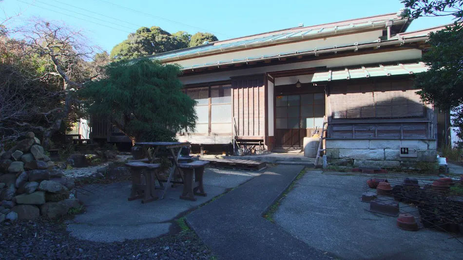 Bungee Inn