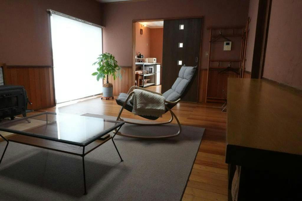 Secret Beach House MOKU