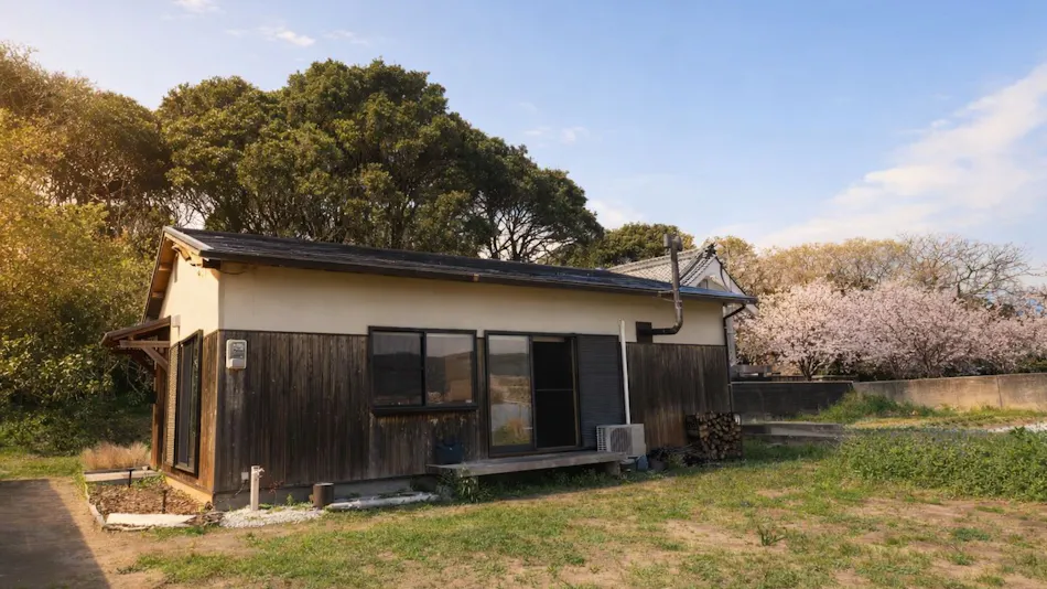 Secret Beach House MOKU