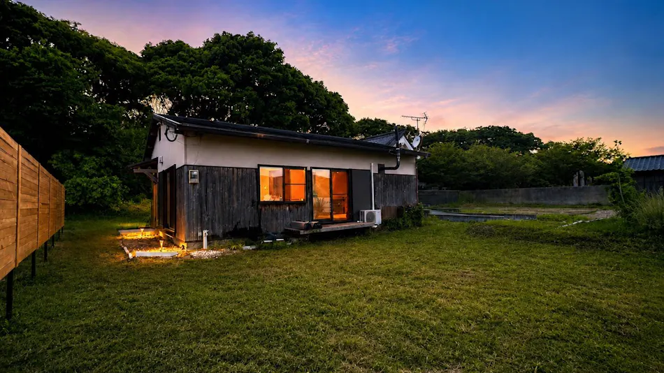 Secret Beach House MOKU
