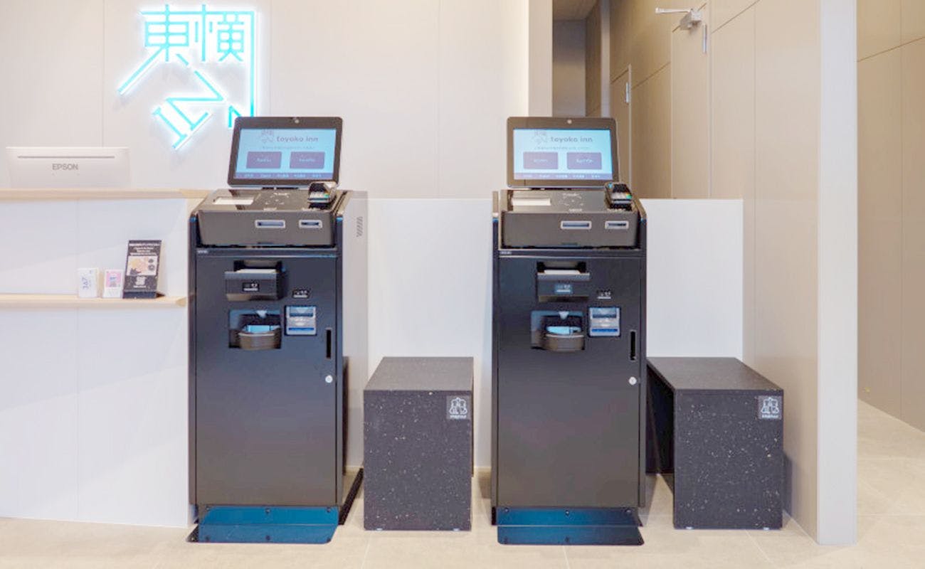 自動チェックイン機