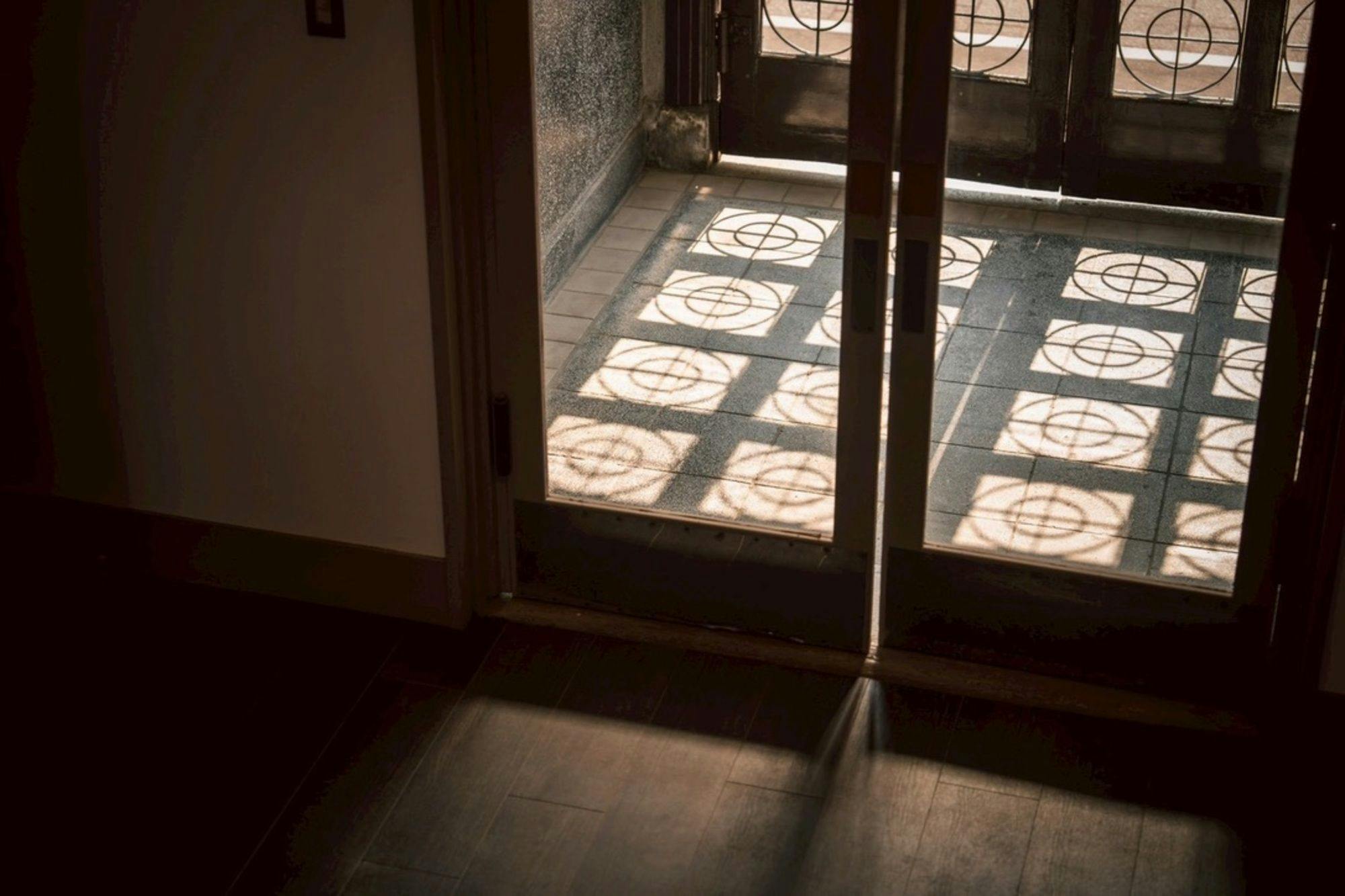 ทางเข้าอาคาร