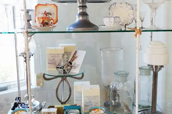 Vintage accessories