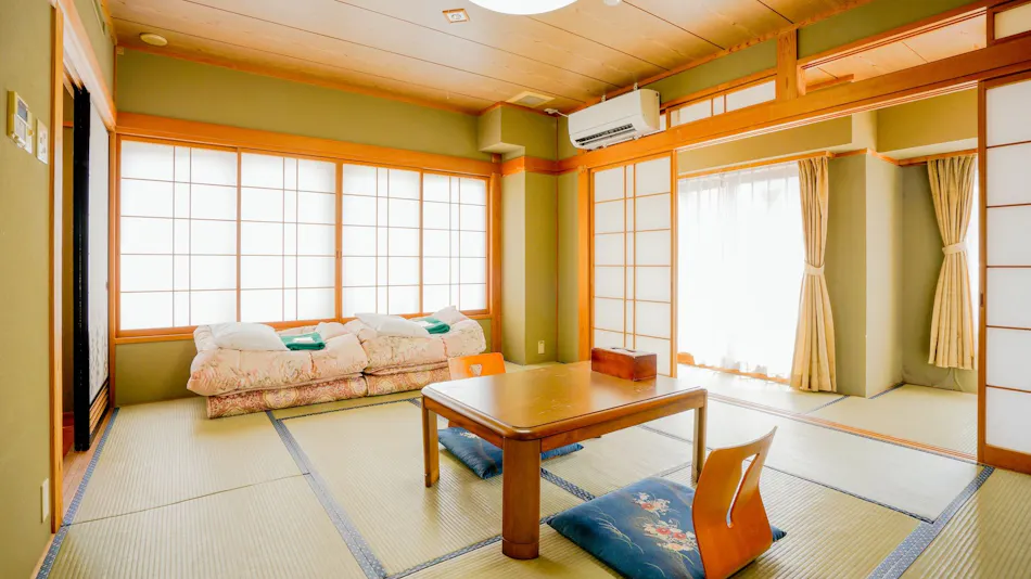 Shibu Onsen Tsukimi-no-Yu Yamaichiya