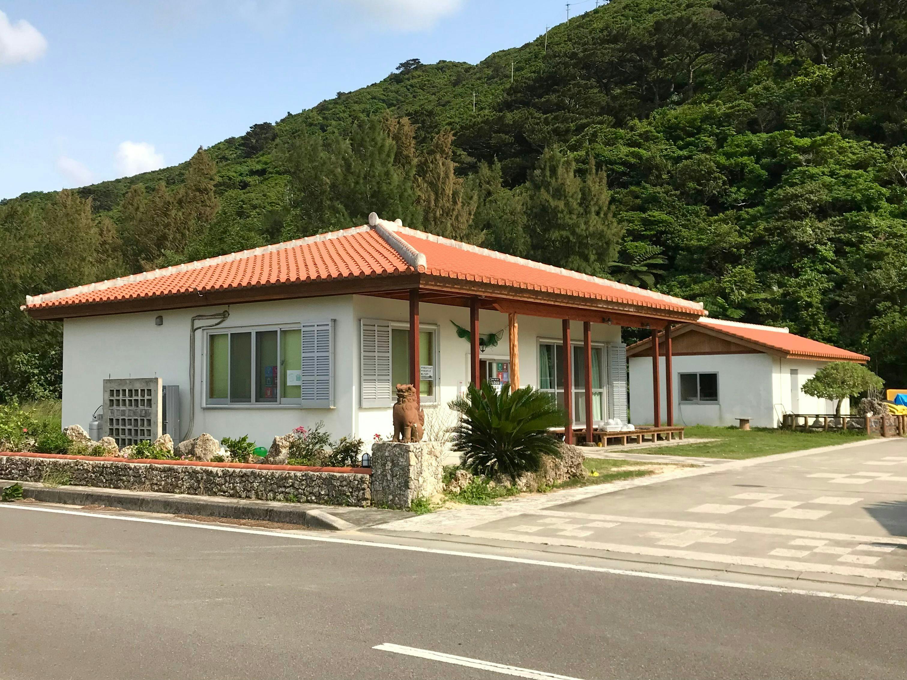 [Chikuiza Main Building]