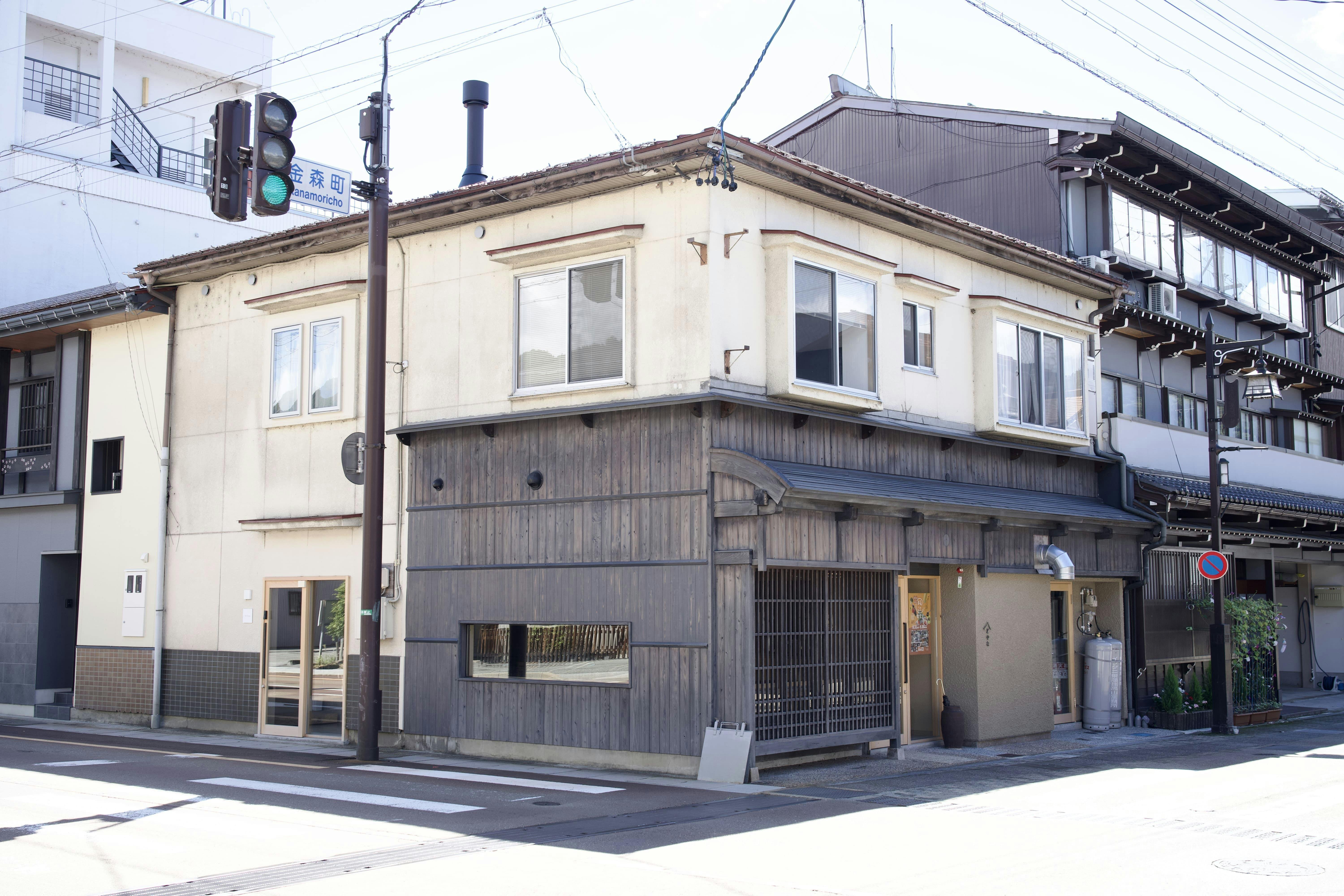 EdoHouse
