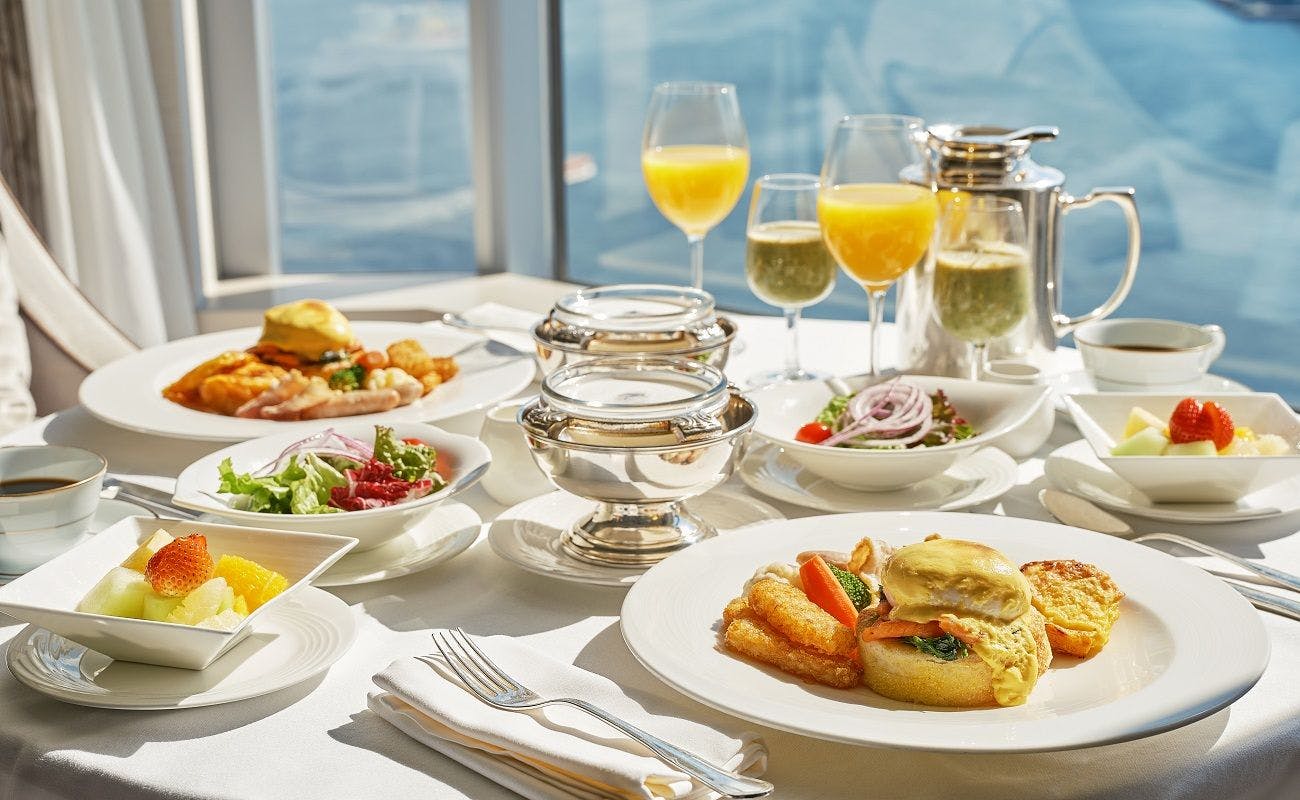 【Special Offer】インルームダイニング10,000円クレジット付き