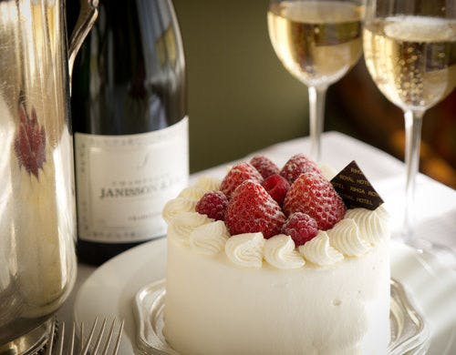 リーガロイヤルホテル東京 記念日プラン アニバーサリーステイ ケーキ ハーフスパークリングワインの特典付 ダブル31平米 禁煙 宿泊予約は 一休 Com リーガロイヤルホテル東京 記念日プラン アニバーサリーステイ ケーキ ハーフスパークリングワインの特典付 ダブル31平米 禁煙 宿泊予約は 一休 Com