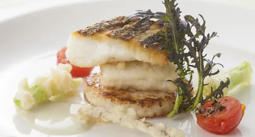 【ダイニング -Kobe Grill-】カジュアルフレンチディナー&アイテム豊富な朝食ブッフェ