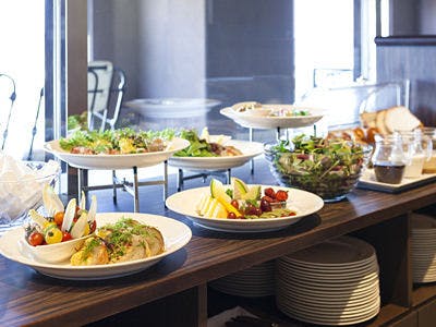 クラブラウンジでコンチネンタルスタイル