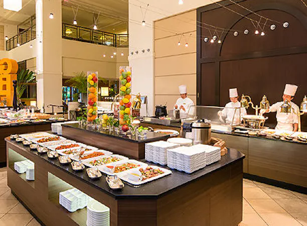 ディナーブッフェ