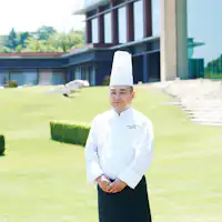 หัวหน้าเชฟอาหารจีน มาซาโตะ โยชิดะ