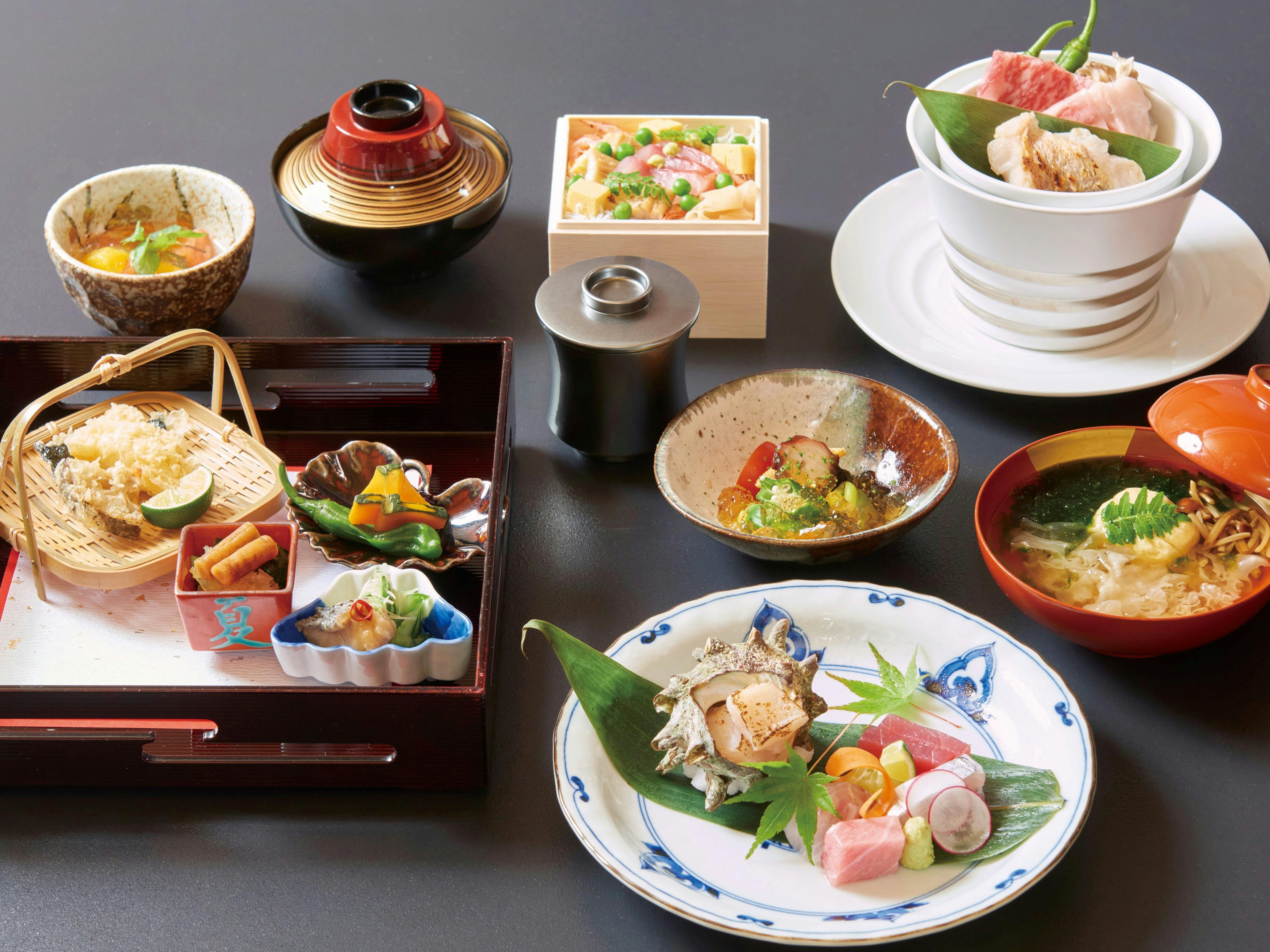 【อาหารเย็นคือ Aoi Kaiseki】 บัตรเข้าชมศาลเจ้า Kunouzan Toshogu และแผนพิเศษพร้อมตราประทับ Goshuin เฉพาะของโรงแรม Nihondaira ~ รวมอาหาร 2 มื้อ ~
