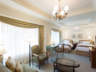 ホテル ザ・マンハッタン - 記念日ディナー デザートにメッセージ