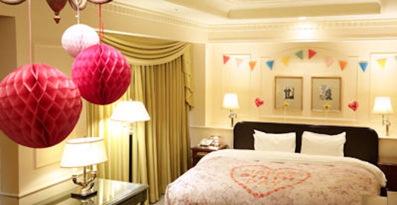 ラグジュアリーダブル デコレーションルーム デコレーションルームde誕生日プラン 朝食付 プラン ホテル ザ マンハッタン 一休 Com