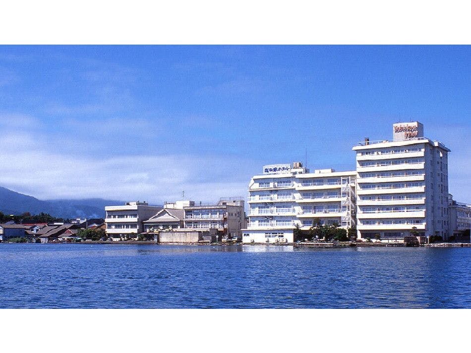 湖畔の宿　吉田家