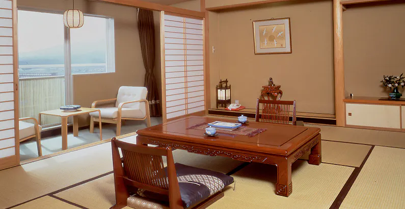 和室10帖 朝食付 女将おすすめ 温泉満喫 ふっくらごはん いか刺し朝ごはん 佐渡産ながも汁プラン 湖畔の宿 吉田家 一休 Com 和室10帖 朝食付 女将おすすめ 温泉満喫 ふっくらごはん いか刺し朝ごはん 佐渡産ながも汁プラン 湖畔の宿 吉田家 一休 Com