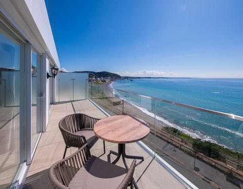 デラックスバルコニースイート